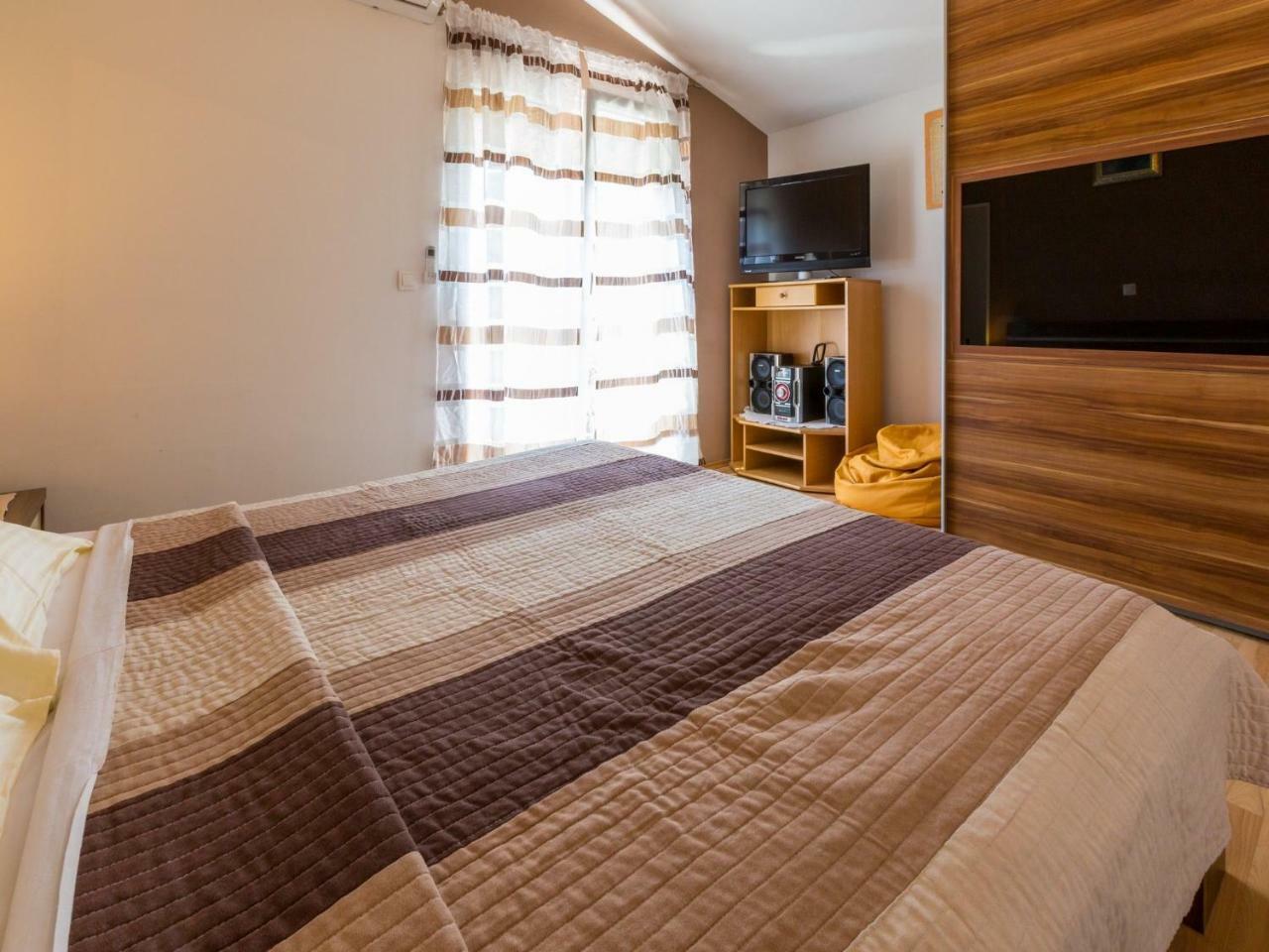 Apartments Adrasteja Dramalj Εξωτερικό φωτογραφία